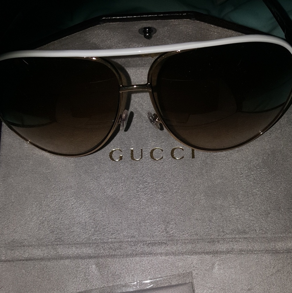 Gucci aviators unisex
